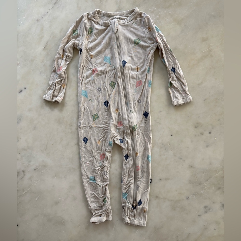 Kyte kites long sleeve zipper romper pajamas